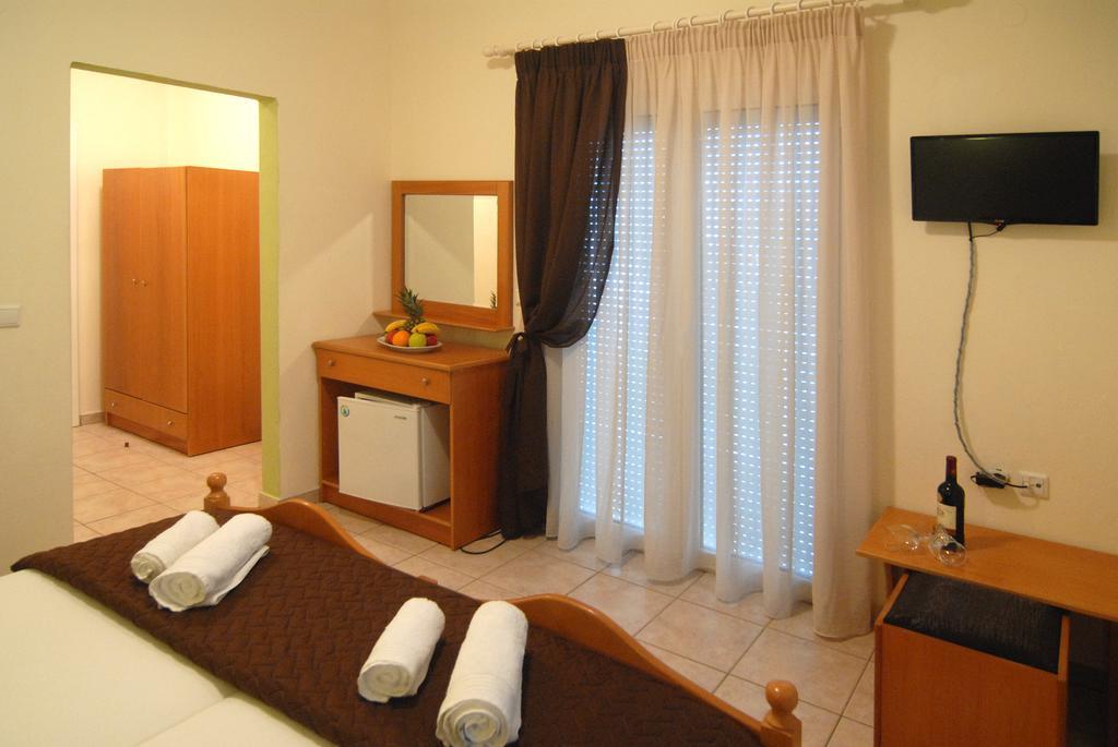 Apollon Hotel Paralia Katerinis Ruang foto